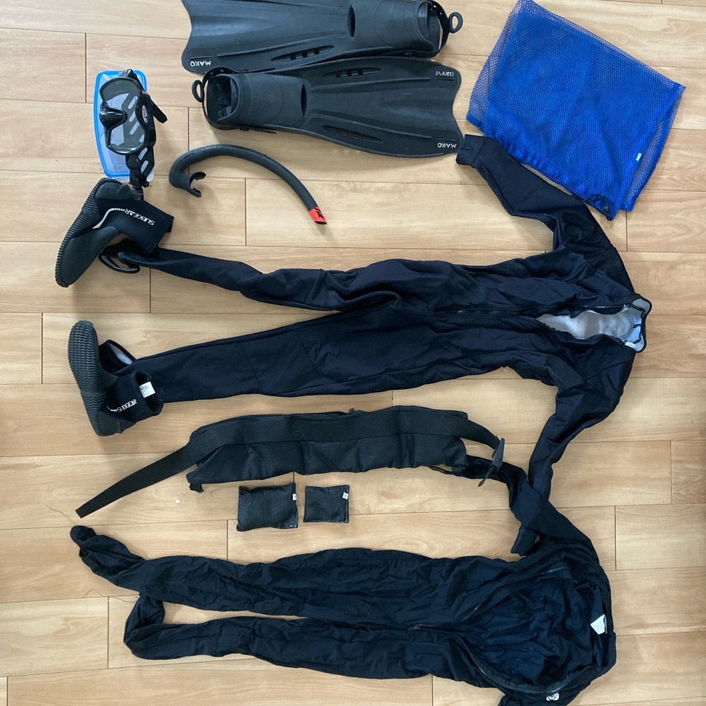 Scuba Diving, Snorkel, Fins, Mask, wetsuit, boots